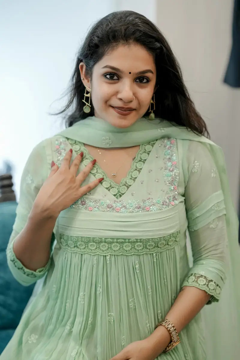 Handworked Pleated Kurta with Dupatta