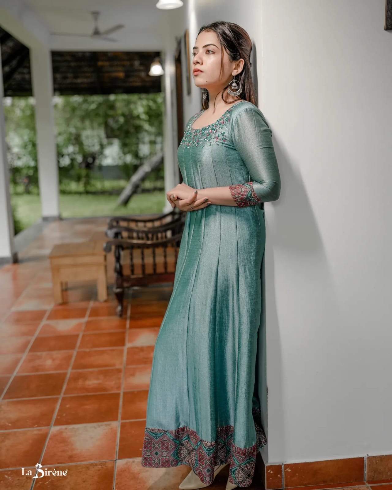 Handworked Panel Cut Kurta